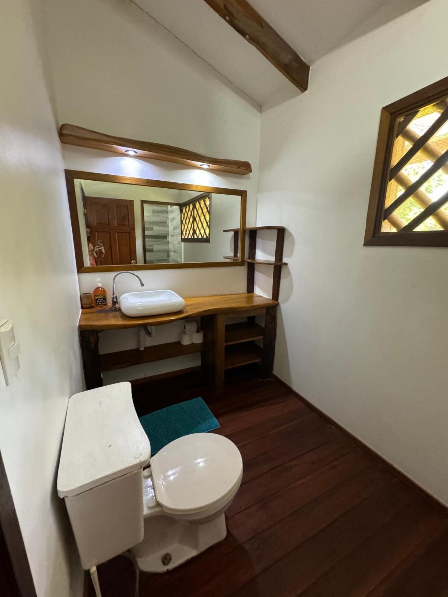Passion Fruit Lodge Cahuita Exteriör bild