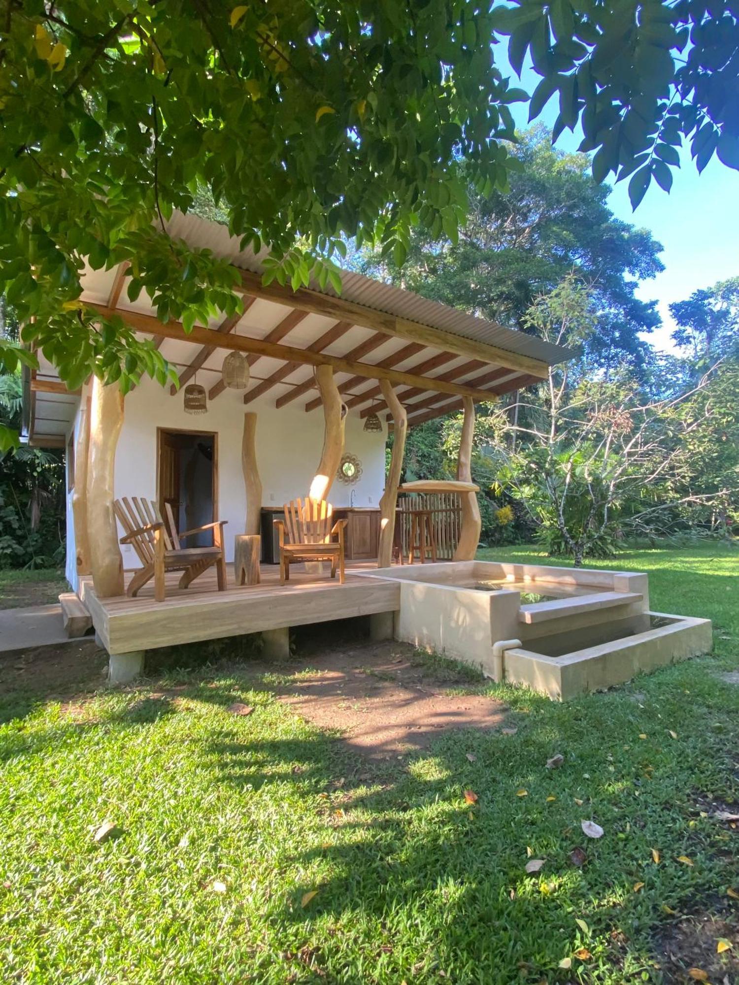 Passion Fruit Lodge Cahuita Exteriör bild