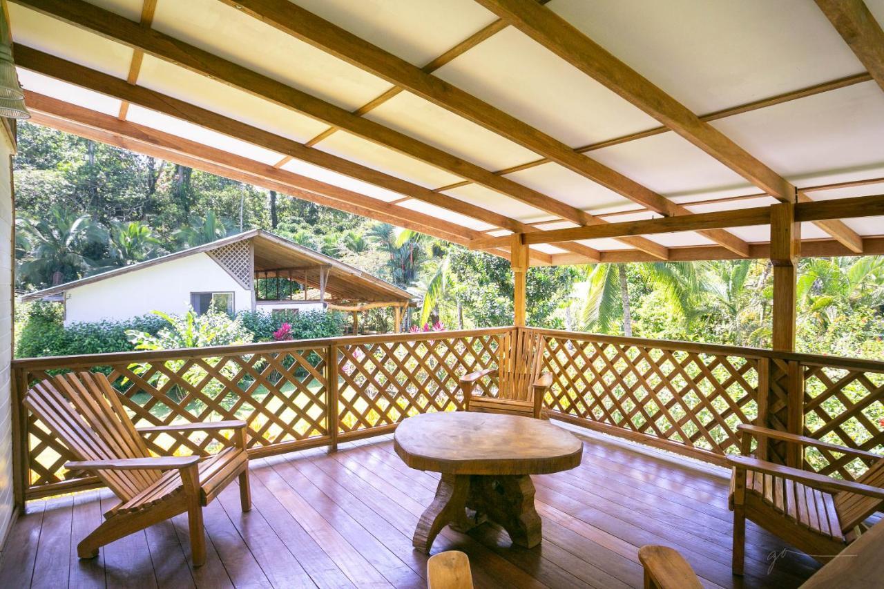 Passion Fruit Lodge Cahuita Exteriör bild